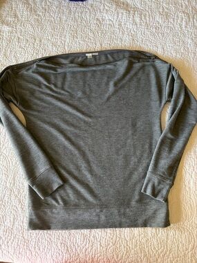 Halogen Off-the-Shoulder Knit Sweater in Gray